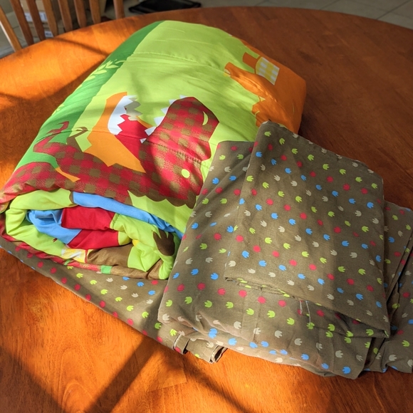 circo dinosaur bedding